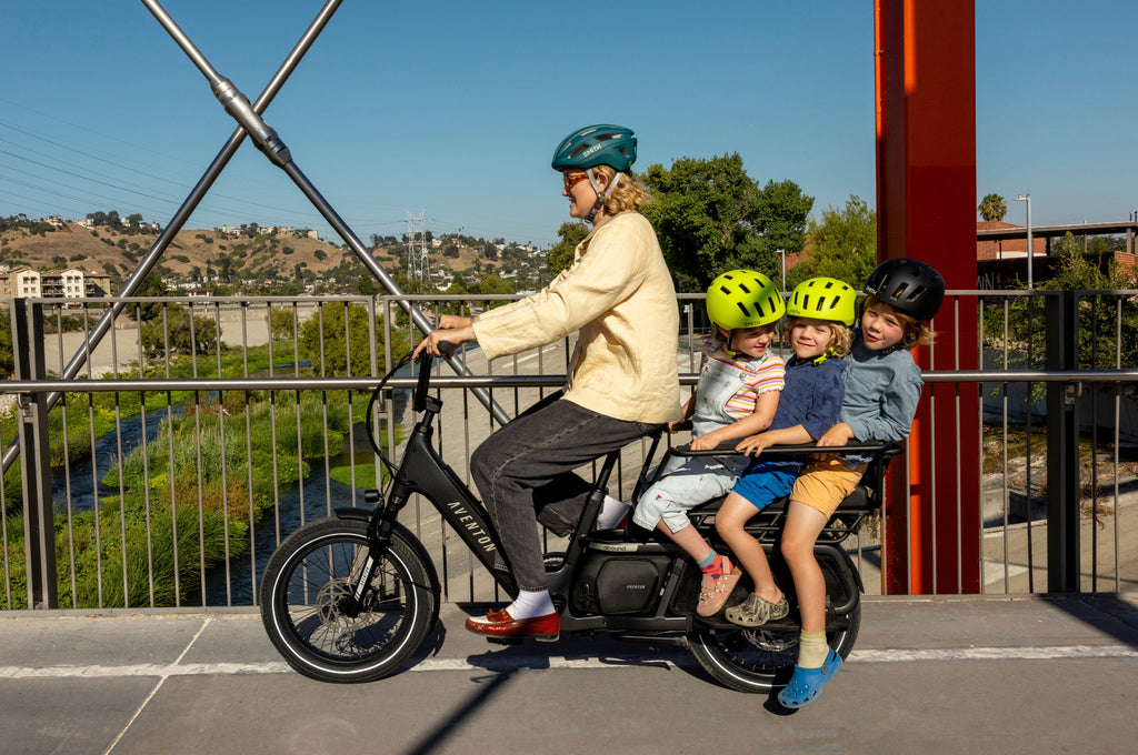 Aventon Abound LR Longtail Cargo E-Bike