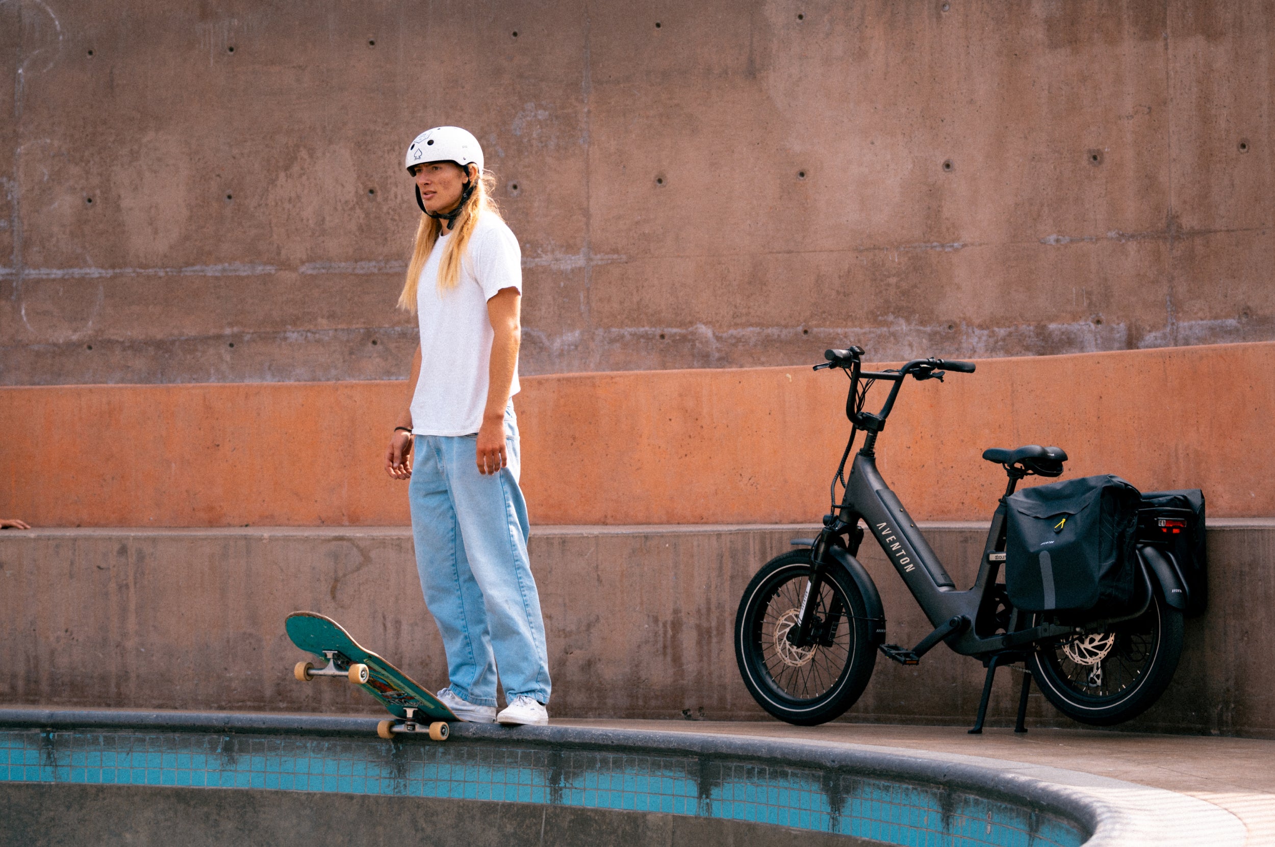 Aventon Abound SR Compact Cargo E-Bike
